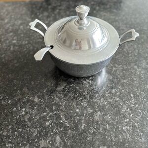 COPY - Wilton ARMETALE Pewter Soup Tureen with Ladle Soup Pot Decorative Tureen